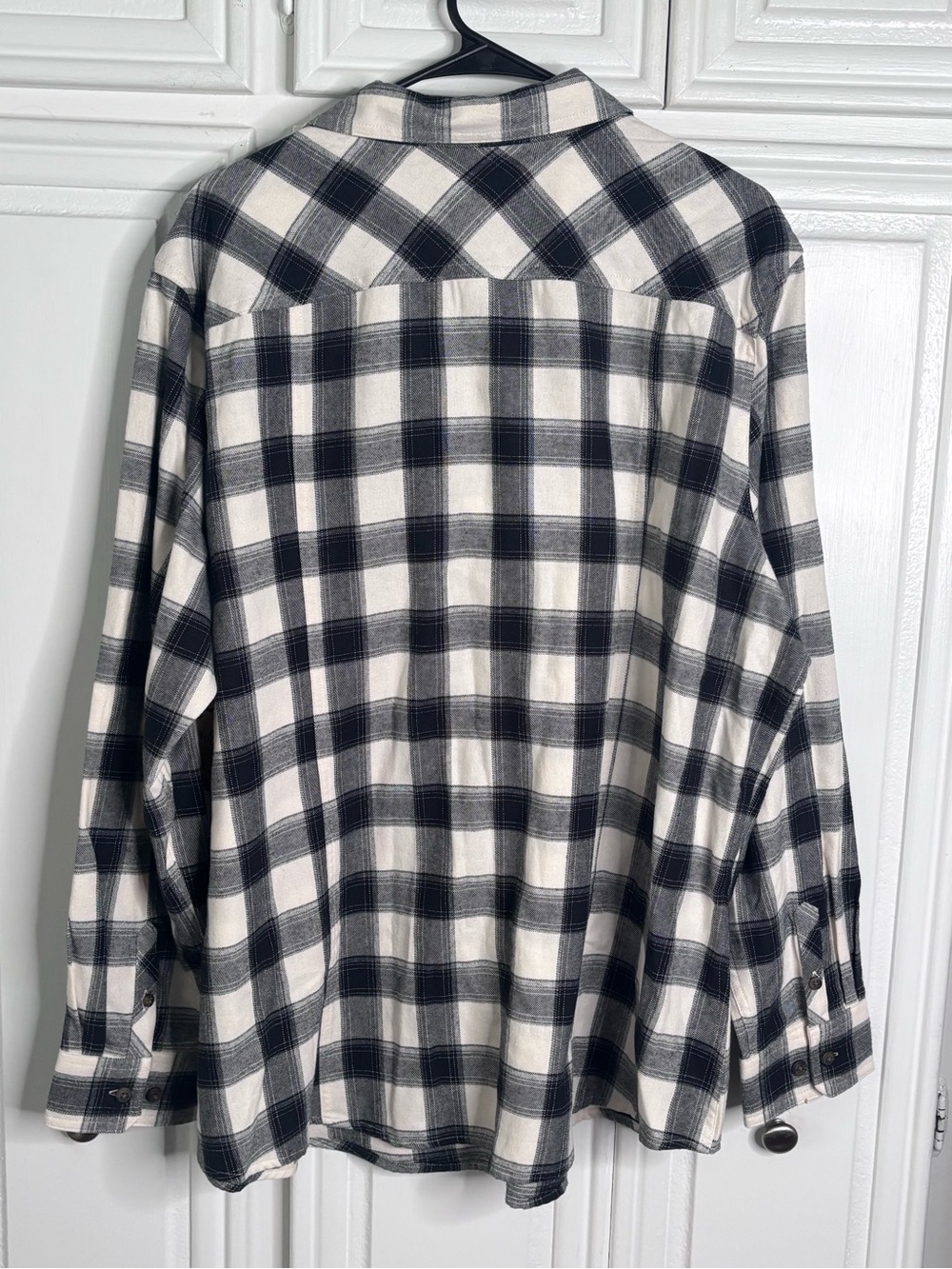 Women’s Black and White Plaid Button-Down Shirt - Casual Relaxed Fit 2x - Picture 2 of 5
